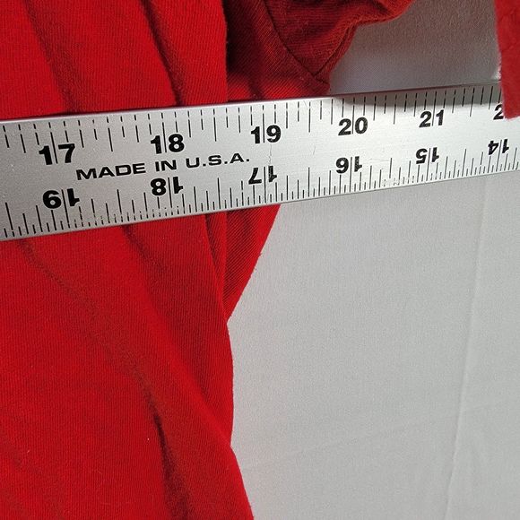 Adidas Men's Red 100% Cotton Wisconsin Badgers NCAA  T-Shirt Crew Neck Mens Larg - Picture 6 of 6